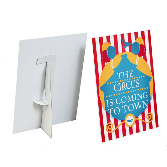 Showcard with Strut